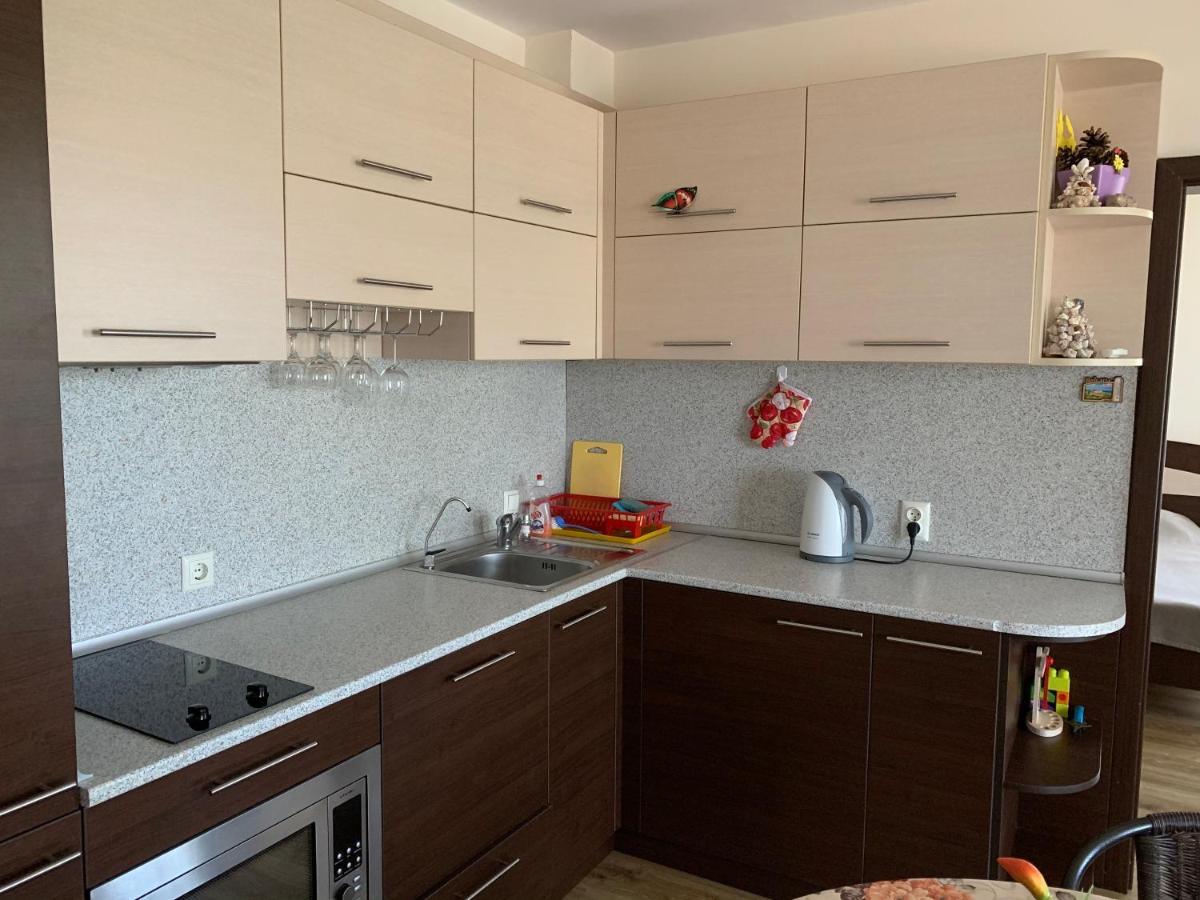 Аппартамент Pines Beach Resort Byala  Buitenkant foto