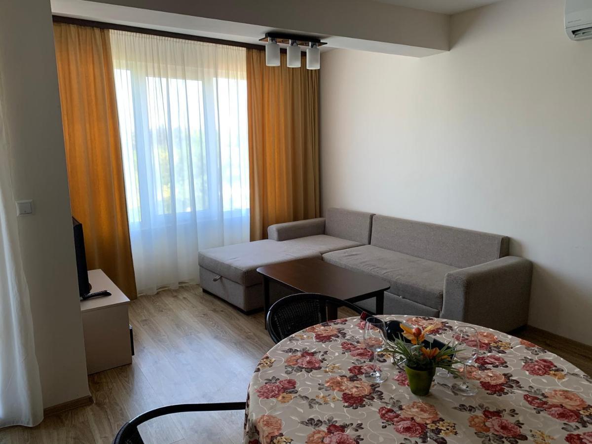 Аппартамент Pines Beach Resort Byala  Buitenkant foto