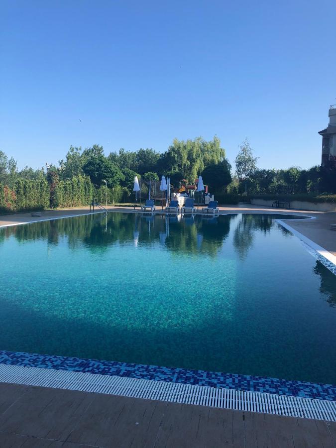 Аппартамент Pines Beach Resort Byala  Buitenkant foto